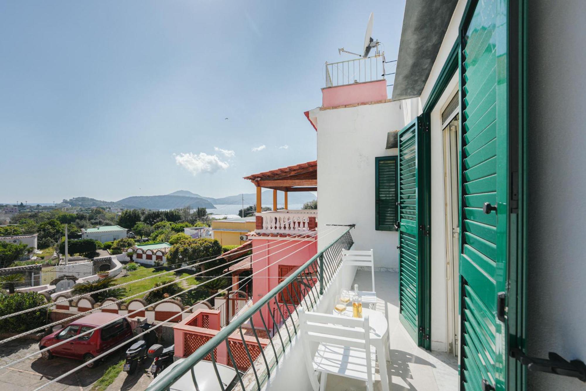 Da Letizia Casa Vacanze A Procida Luaran gambar